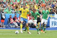Zlatan Ibrahimovic Glenn Whelan.jpg